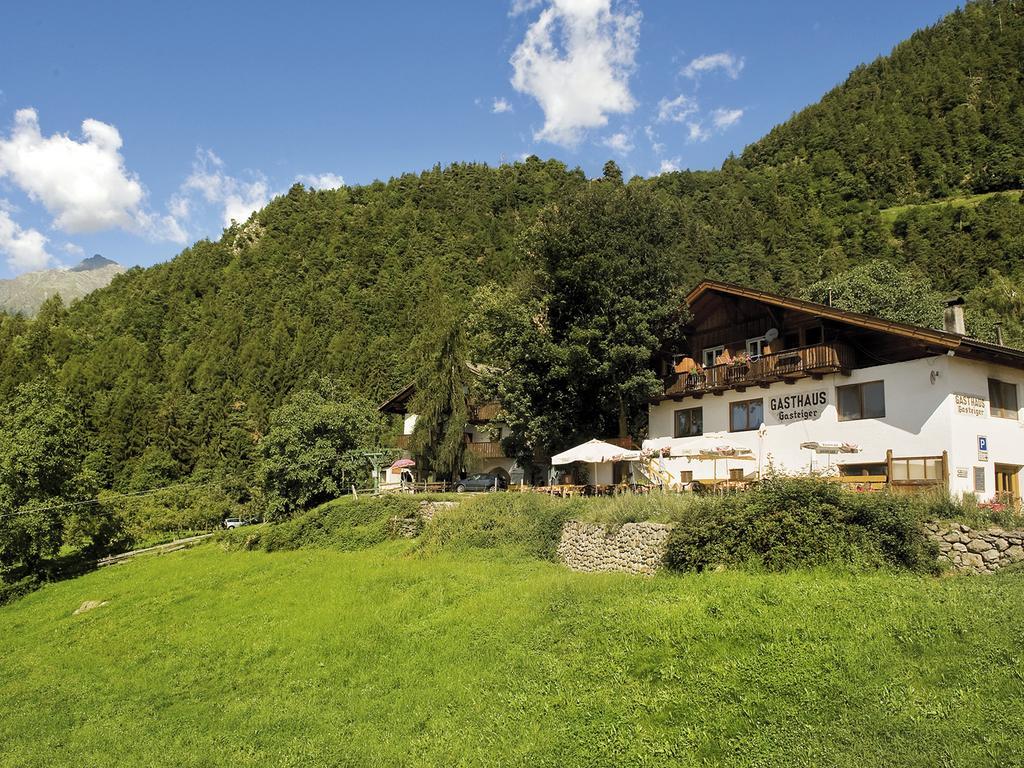 Gasthaus Gasteiger Lagundo Luaran gambar